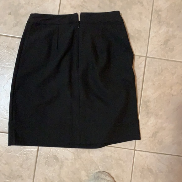 Twik skirt - Picture 2 of 2